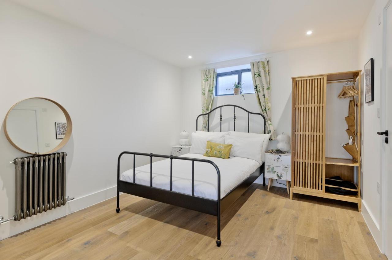 Luxury One Bedroom Greenwich Studio Apartment Near Canary Wharf By Underthedoormat London Eksteriør billede